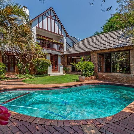 The Dorr Guest House Sandton Exterior photo
